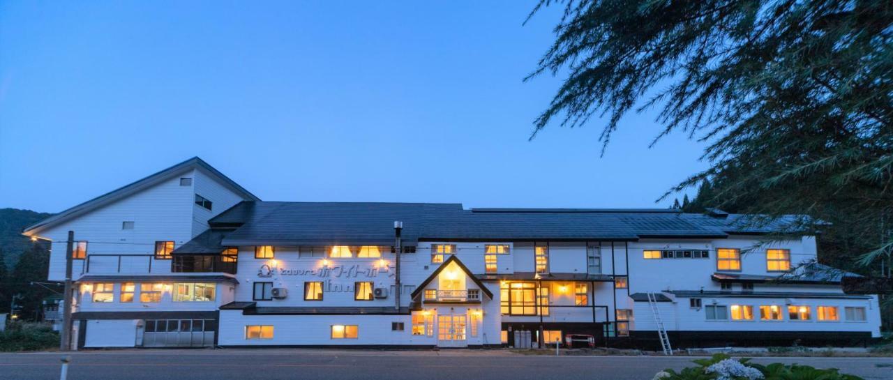 Kagura White Horse Inn Юзава Екстериор снимка